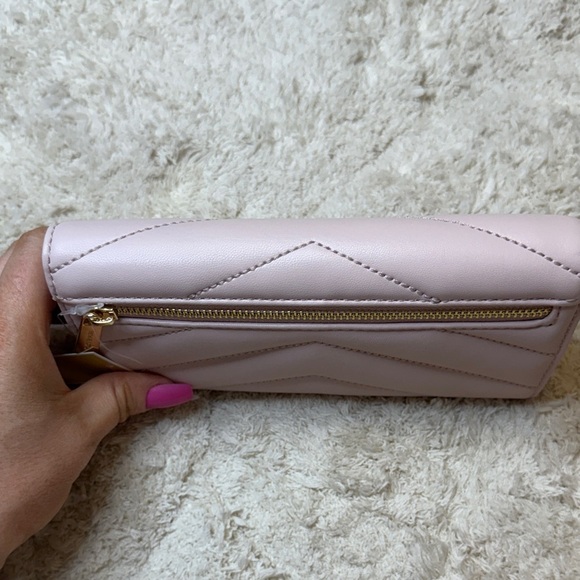 NWT Michael Kors Powder Blush Quilted Large Trifold Wallet - Picture 4 of 8